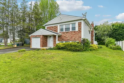 319 Rockaway Street, Islip Terrace, NY 11752 - Photo 3