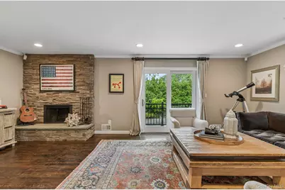 1 Lakeville Court, East Hills, NY 11576 - Photo 9