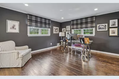 1 Lakeville Court, East Hills, NY 11576 - Photo 25