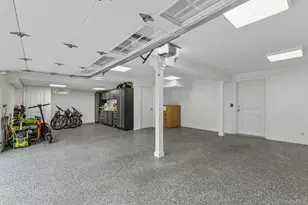 1 Lakeville Ct, East Hills, NY 11576 - Photo 41