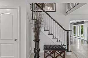 1 Lakeville Ct, East Hills, NY 11576 - Photo 7