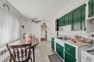 59 Maybrook Rd, North Babylon, NY 11703 - Photo 7