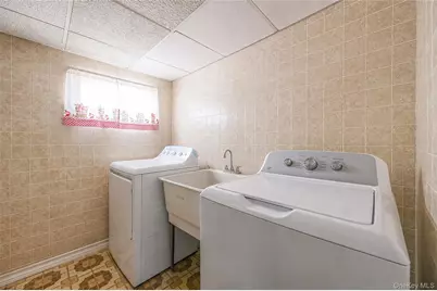 59 Maybrook Road, North Babylon, NY 11703 - Photo 23