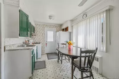 59 Maybrook Road, North Babylon, NY 11703 - Photo 9