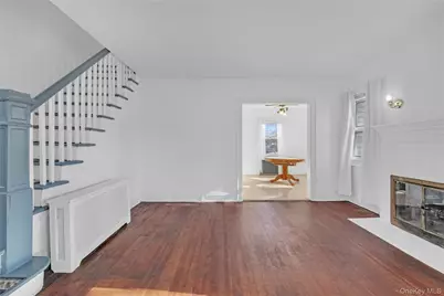 1357 Langdon Boulevard, Rockville Centre, NY 11570 - Photo 3