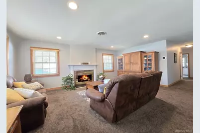 36 Holly Hill Lane, Coram, NY 11727 - Photo 3