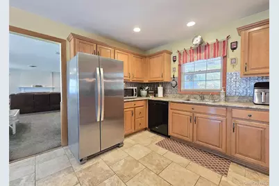 36 Holly Hill Lane, Coram, NY 11727 - Photo 7