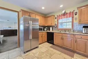 36 Holly Hill Ln, Coram, NY 11727 - Photo 7