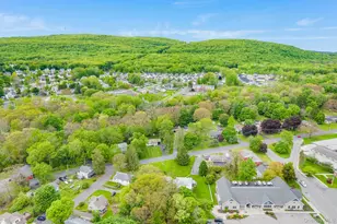 25 Phillips Ave, Highland, NY 12528 - Photo 9