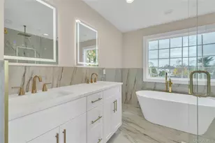 76 Wyoming Ct, Syosset, NY 11791 - Photo 11