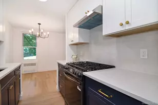 100 Dehaven Dr, Yonkers, NY 10703 - Photo 3