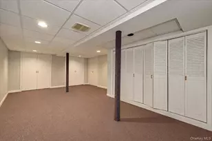 11 Myrtle Dr, Great Neck, NY 11021 - Photo 25