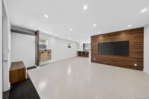 12-22 151st Pl, Whitestone, NY 11357 - Photo 5