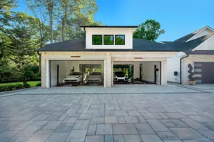 2 Chelmsford Dr, Muttontown, NY 11545 - Photo 39