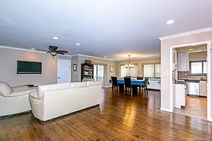 21 Canterbury Rd, Great Neck, NY 11021 - Photo 5