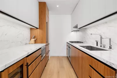 1 W End Avenue #20H, New York, NY 10069 - Photo 5