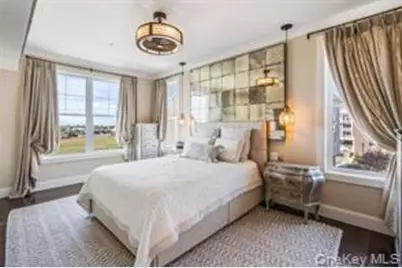 225 Marina Pointe Drive #225, East Rockaway, NY 11518 - Photo 15