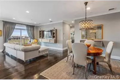 225 Marina Pointe Drive #225, East Rockaway, NY 11518 - Photo 5