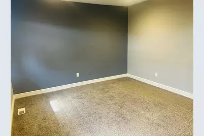 113 Alicia Drive, North Babylon, NY 11703 - Photo 15