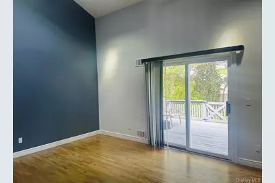 113 Alicia Drive, North Babylon, NY 11703 - Photo 9