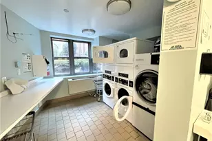 516 W 47th St, New York, NY 10036 - Photo 15