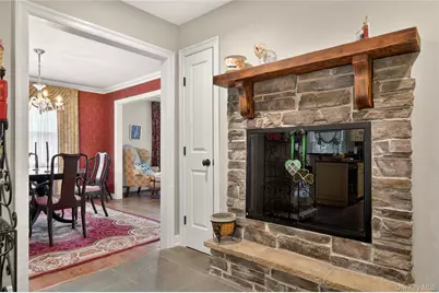 14 Mayfair Drive, Huntington, NY 11743 - Photo 9