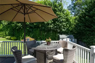 14 Mayfair Dr, Huntington, NY 11743 - Photo 27