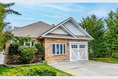 119 Alhambra Road, Massapequa, NY 11758 - Photo 45