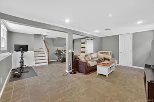 2435 Susan Ct, Yorktown Heights, NY 10598 - Photo 17