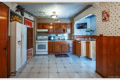 22326 112th Avenue, Queens Village, NY 11429 - Photo 7