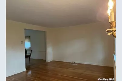 83 Stephan Marc Lane, New Hyde Park, NY 11040 - Photo 3