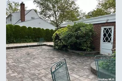83 Stephan Marc Lane, New Hyde Park, NY 11040 - Photo 21