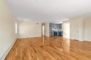 247-13 139th Ave, Rosedale, NY 11422 - Photo 9