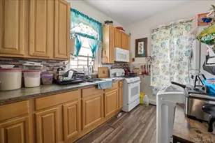 4384 Carpenter Ave, Bronx, NY 10466 - Photo 15
