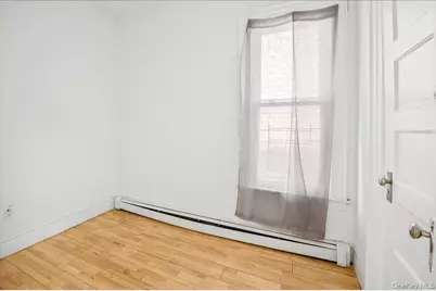 4384 Carpenter Avenue, Bronx, NY 10466 - Photo 9