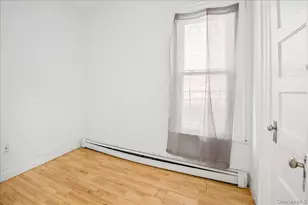 4384 Carpenter Ave, Bronx, NY 10466 - Photo 9
