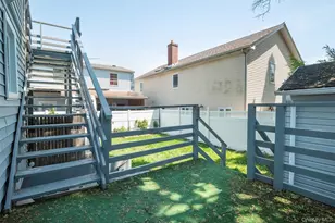 459 Roquette Ave, Floral Park, NY 11001 - Photo 13