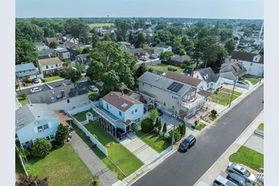 459 Roquette Avenue, Floral Park, NY 11001 - Photo 17
