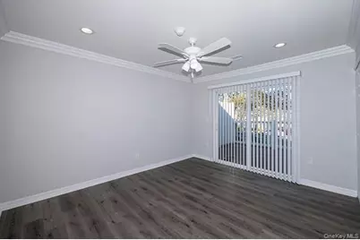 248 Lake Pointe Court #329, Middle Island, NY 11953 - Photo 9