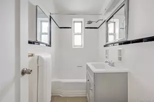 63-45 Saunders St, Rego Park, NY 11374 - Photo 23