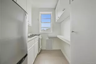 63-45 Saunders St, Rego Park, NY 11374 - Photo 19