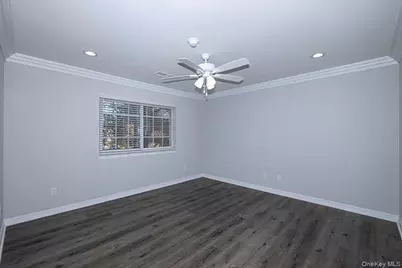 248 Lake Pointe Drive #164, Middle Island, NY 11953 - Photo 7