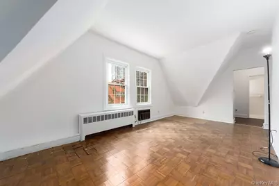 10 Station Square #R42, Forest Hills, NY 11375 - Photo 3