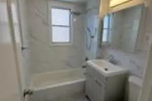 61-25 Saunders St, Rego Park, NY 11374 - Photo 7