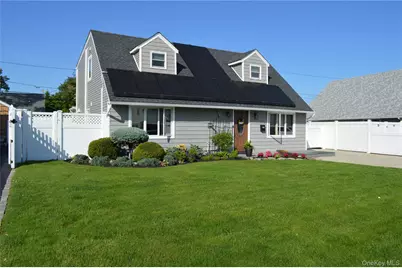 2393 Cooper Drive, East Meadow, NY 11554 - Photo 3