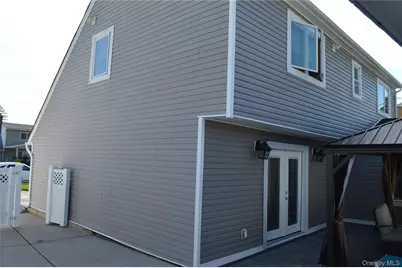 2393 Cooper Drive, East Meadow, NY 11554 - Photo 45