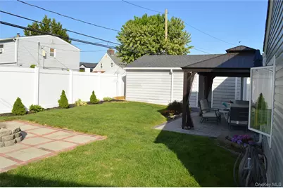 2393 Cooper Drive, East Meadow, NY 11554 - Photo 33