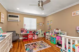 56 New St, Lynbrook, NY 11563 - Photo 11