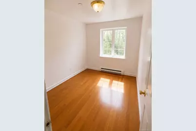 35-06 Leavitt Street #4F, Flushing, NY 11354 - Photo 7