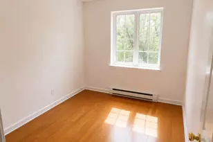 35-06 Leavitt St, Flushing, NY 11354 - Photo 7